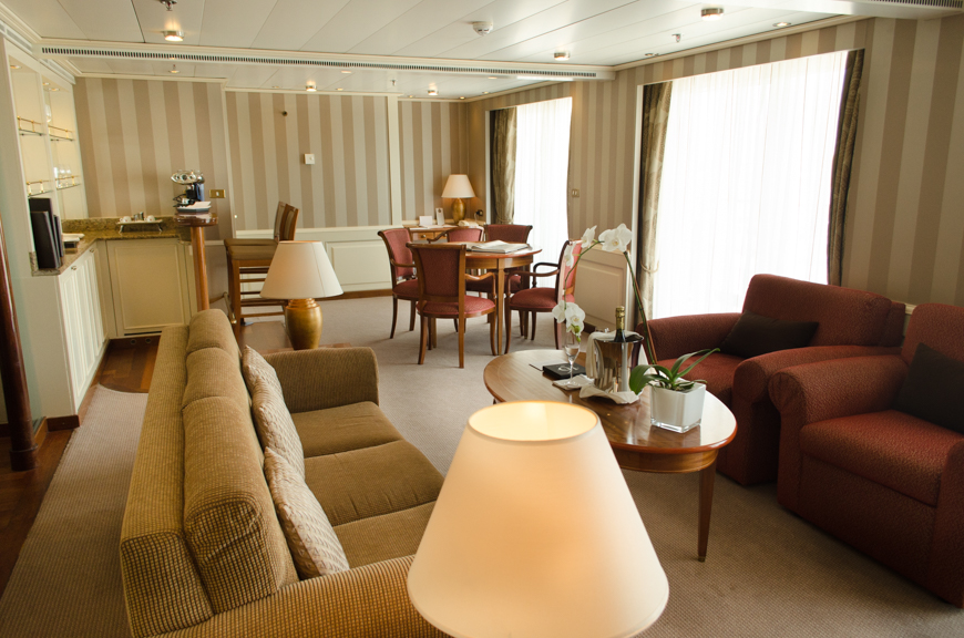 Rozloha kajut Owner's Suites činí 120 metrů čtverečných a nabízí luxus, o jakém se vám dosud nesnilo.