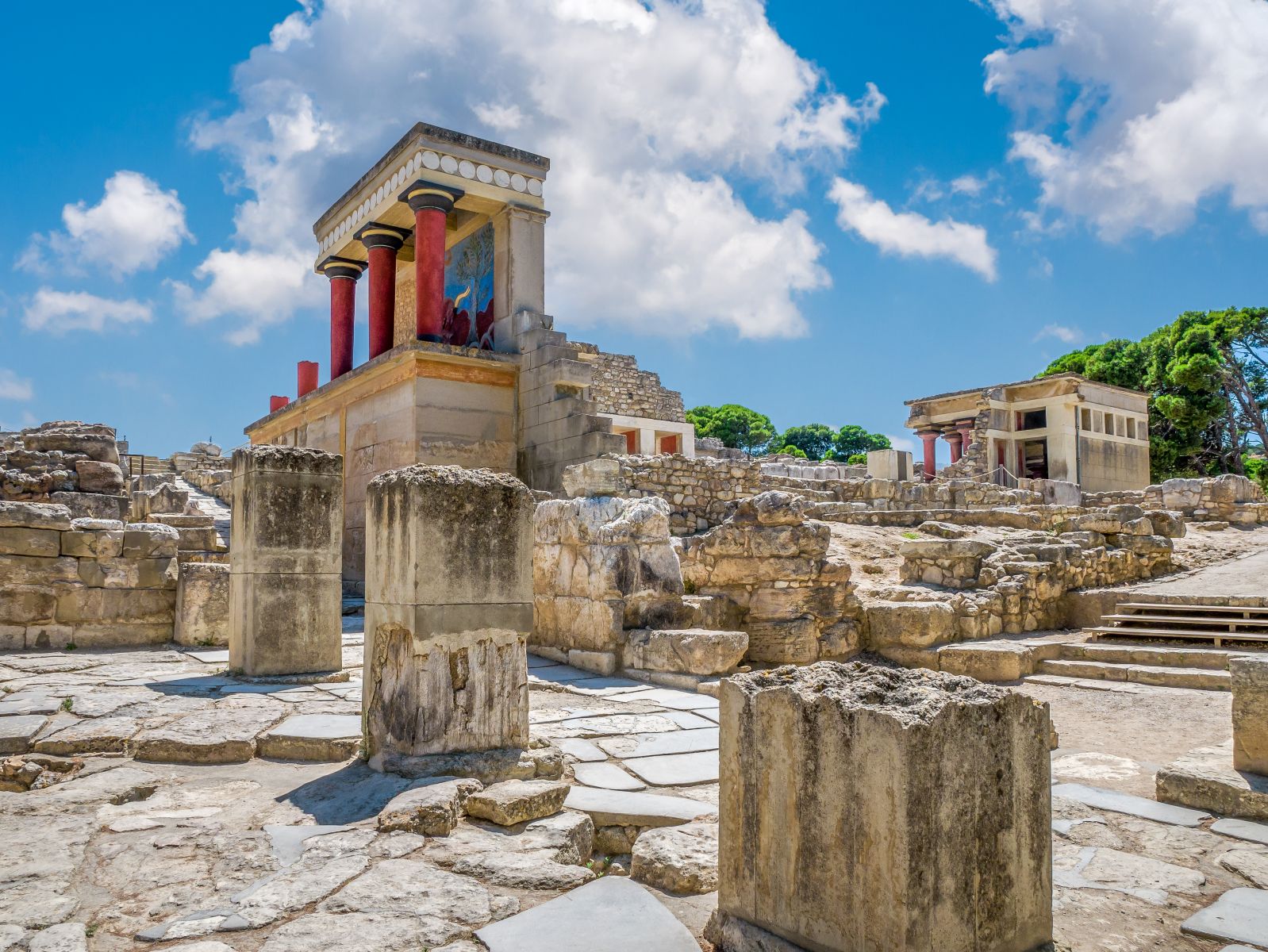 Ruiny paláce v minojském městě Knossos na Krétě v Řecku