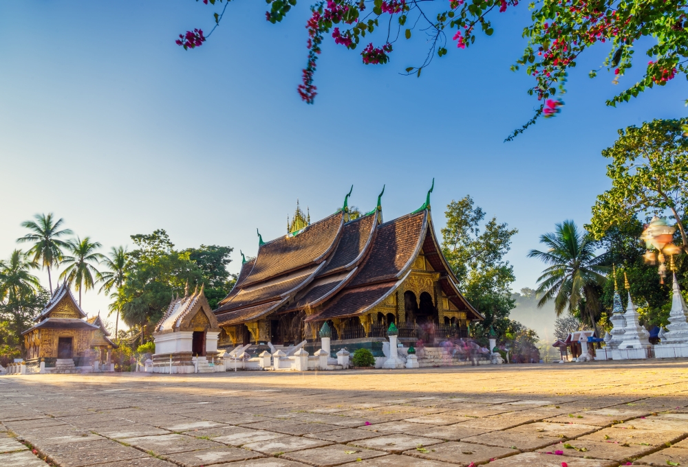 Laos je obestřen řadou tajemství. Během toulek tady narazíte na buddhistické chrámy i nedotčenou přírodu.