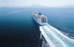 MSC Lirica - MSC Cruises - loď plující mořem