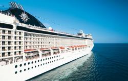 MSC Musica - MSC Cruises - pohled na balkónové kajuty na plující lodi