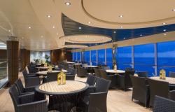 MSC Preziosa - MSC Cruises - elegantní bar s výhledem ven