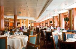 MSC Sinfonia - MSC Cruises - hlavní restaurace na lodi