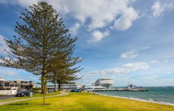 Tauranga, přístav na Novém Zélandu