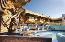Costa Pacifica - Costa Cruises - bazén na horní palubě